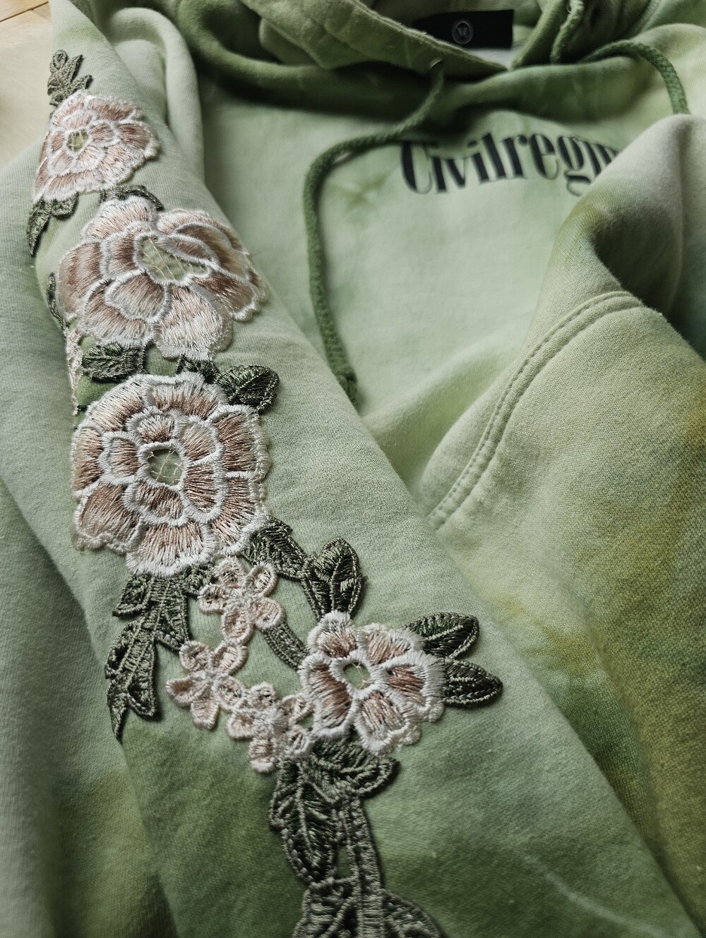 Civil Regime Green Marbled Roses Hoodie - Picture 7 of 9